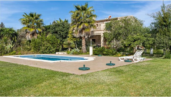 /ESP/Propiedad/en-venta/Casa-en-Llubí-Llubí/002831