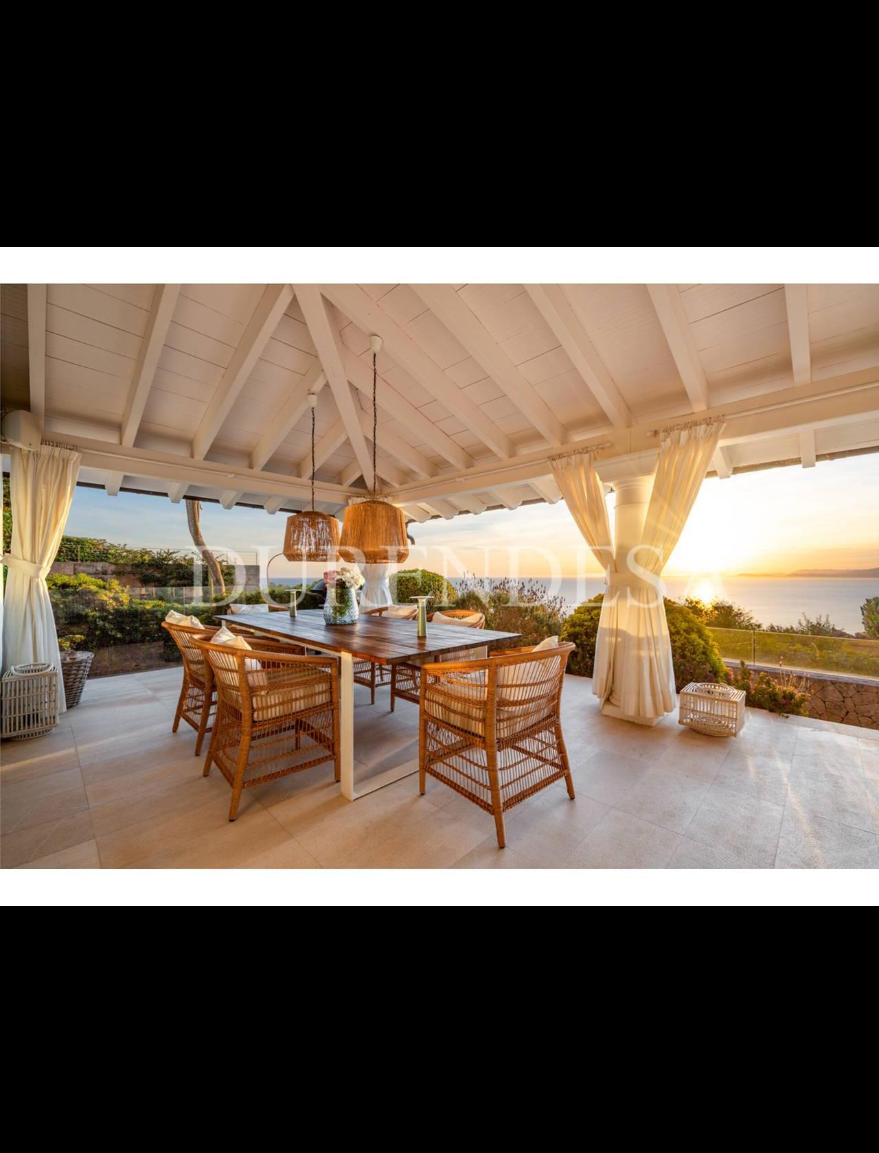 Detached villa with sea views in Bahia Grande - Mallorca