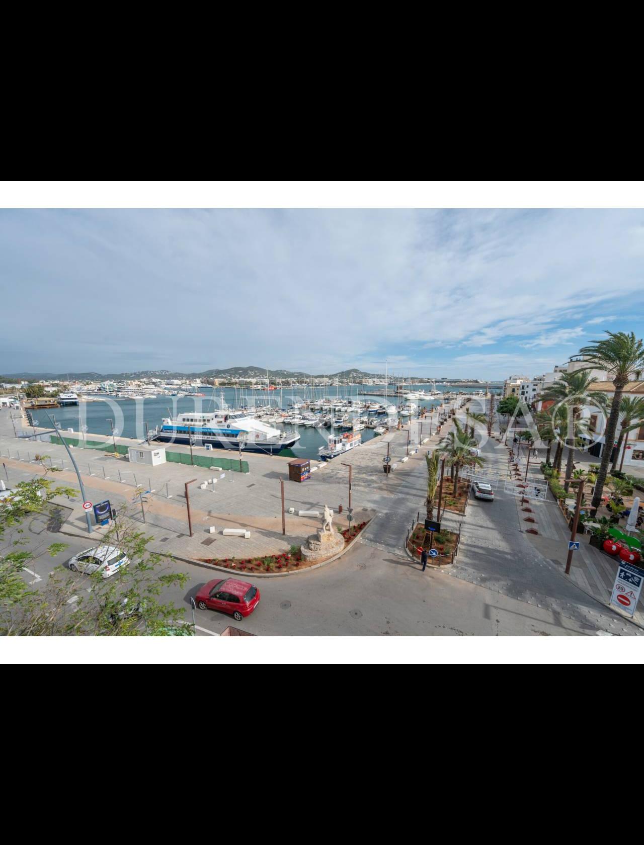 Flat for sale in Dalt Vila-La Marina