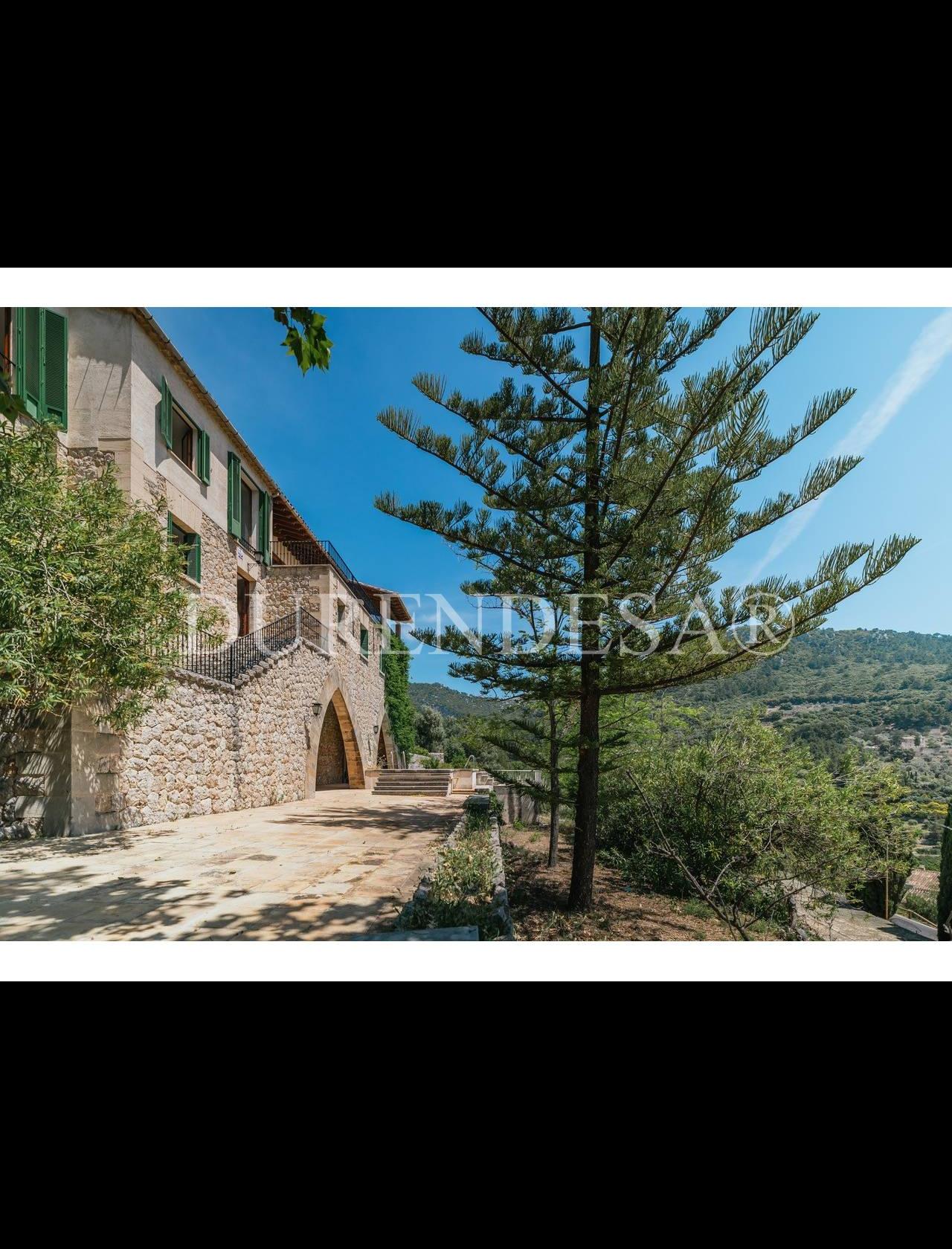 House for sale in Valldemossa with spectacular views